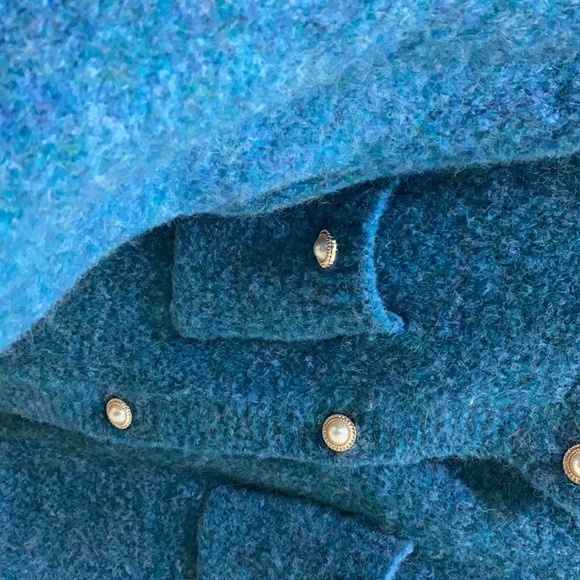 Cardigan - Picture 4 of 4